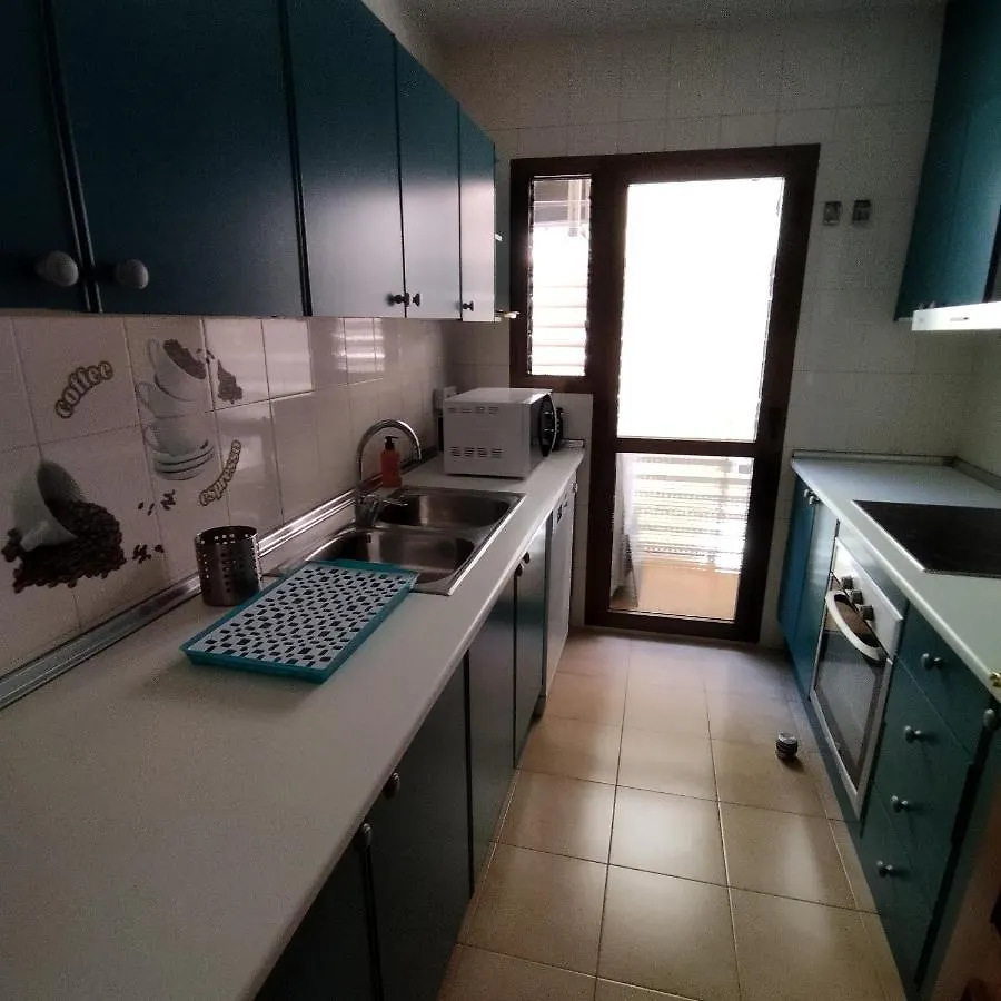 רוזס Appartement T4 A 100 Metres De La Plage 0*,